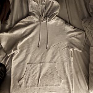 Men's Medium George brand Short Sleeve Long Length Pocketed Hooded Shirt